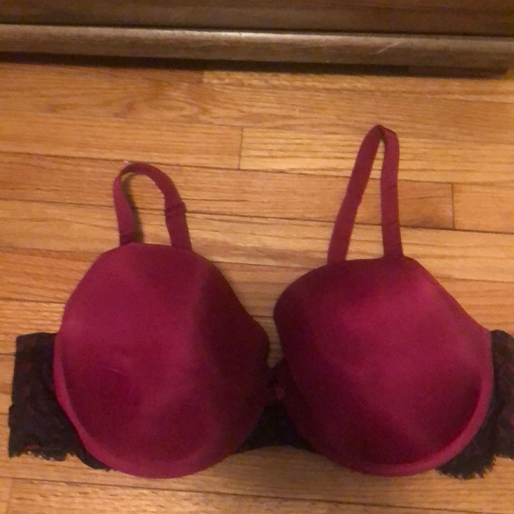 Torrid 42D maroon and black lace bra